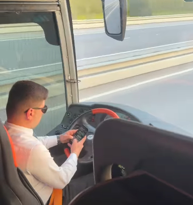 Yolcuların hayatını tehlikeye attı, İşine son verildi