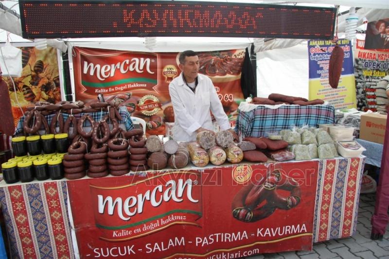 Yöresel Etkinliklere Akyazı da Yoğun İlgi