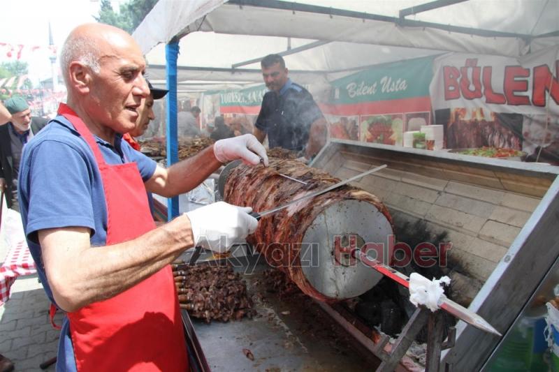 Yöresel Etkinliklere Akyazı da Yoğun İlgi