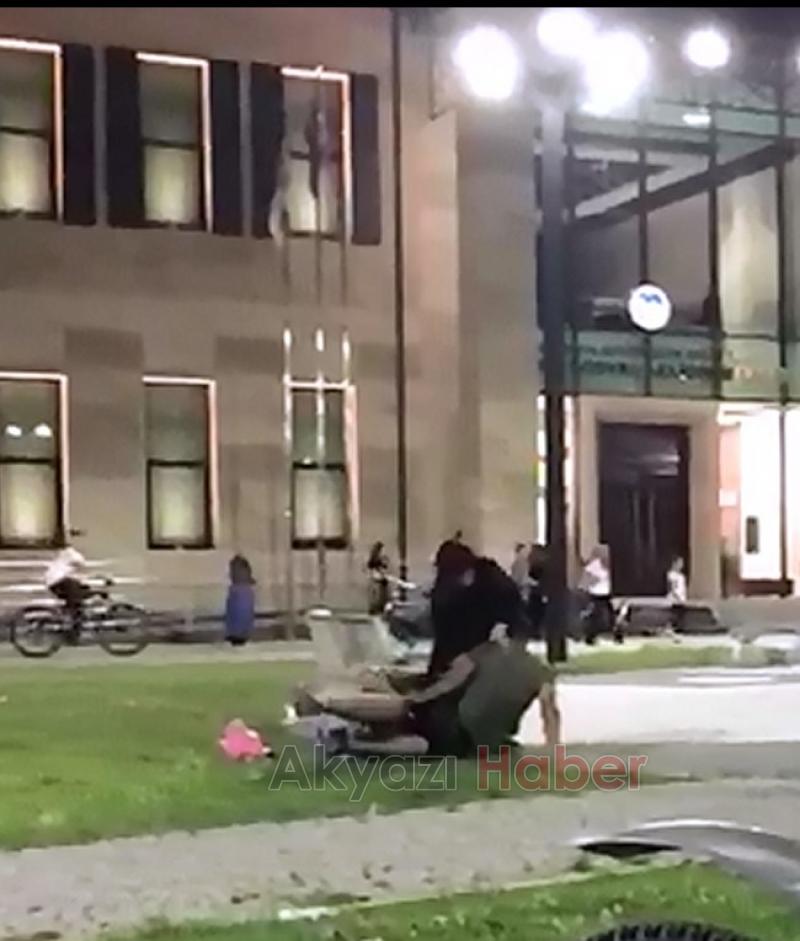 Yumruk yumruğa birbine girdiler