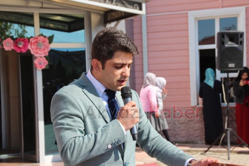  Yunus Emre İmam Hatip Ortaokulu Aşure ve Osmanlı Sokağı Etkinliğine Yoğun İlgi