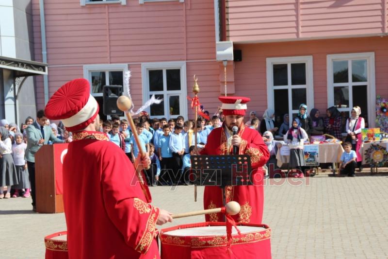  Yunus Emre İmam Hatip Ortaokulu Aşure ve Osmanlı Sokağı Etkinliğine Yoğun İlgi