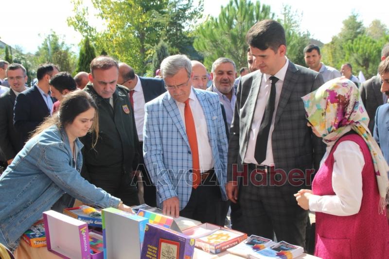  Yunus Emre İmam Hatip Ortaokulu Aşure ve Osmanlı Sokağı Etkinliğine Yoğun İlgi
