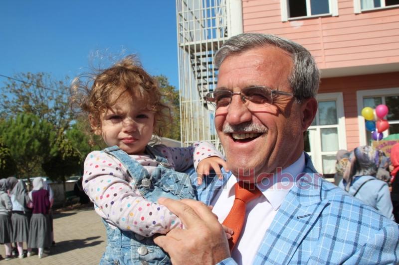  Yunus Emre İmam Hatip Ortaokulu Aşure ve Osmanlı Sokağı Etkinliğine Yoğun İlgi