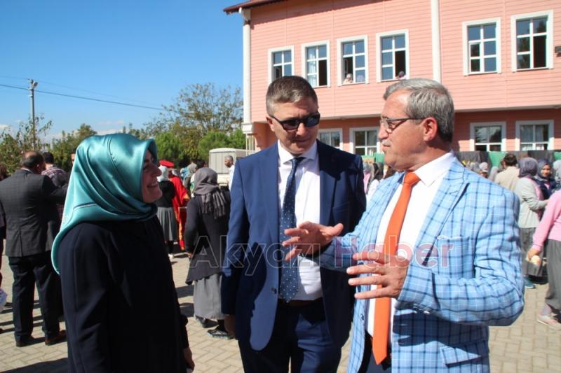  Yunus Emre İmam Hatip Ortaokulu Aşure ve Osmanlı Sokağı Etkinliğine Yoğun İlgi