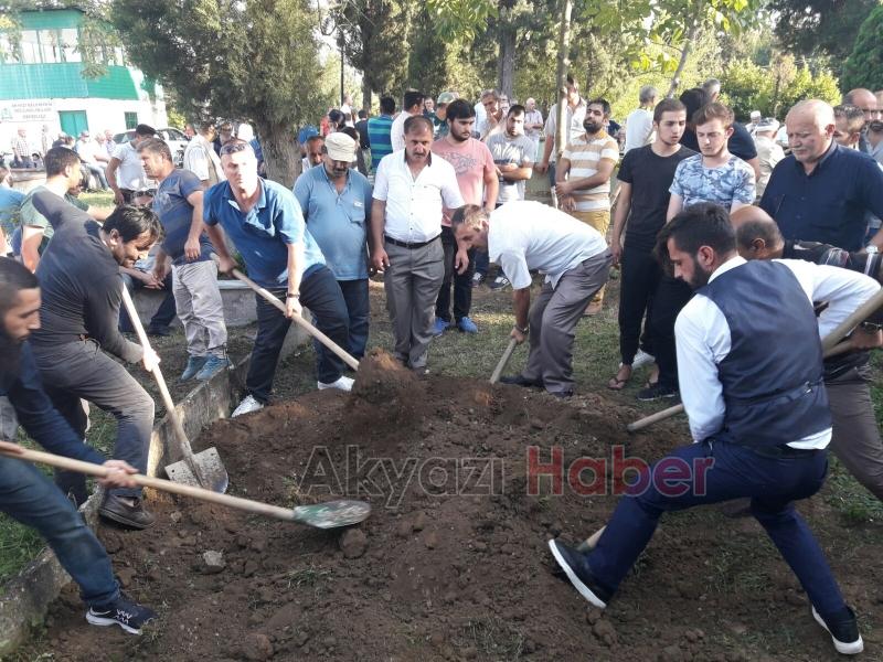 Yunus Kahveci Defnedildi