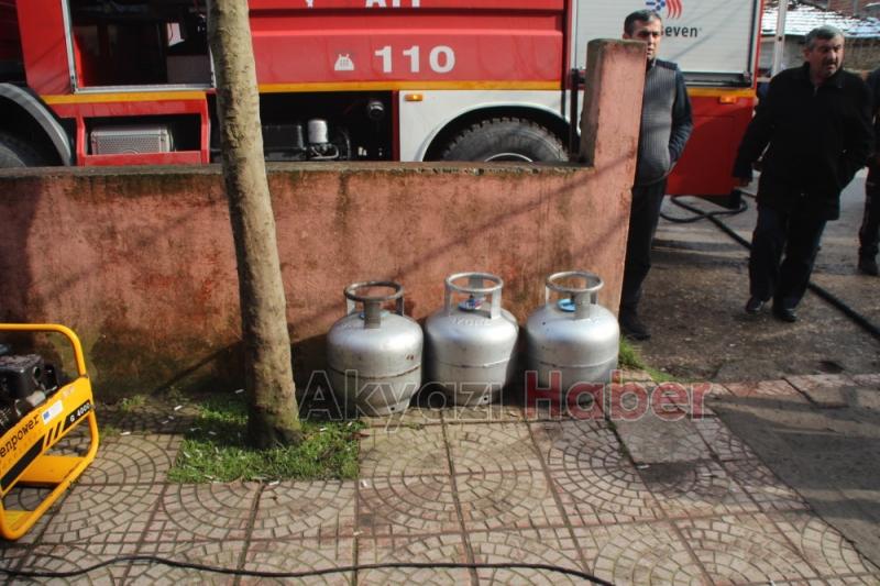 Yuvalak'ta Dernek Yangını