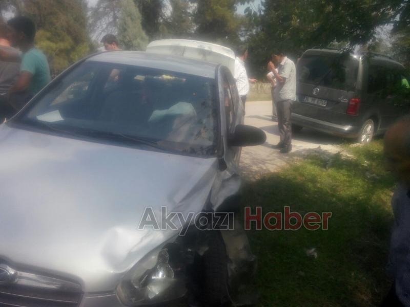 Yuvalak Yolunda Kaza