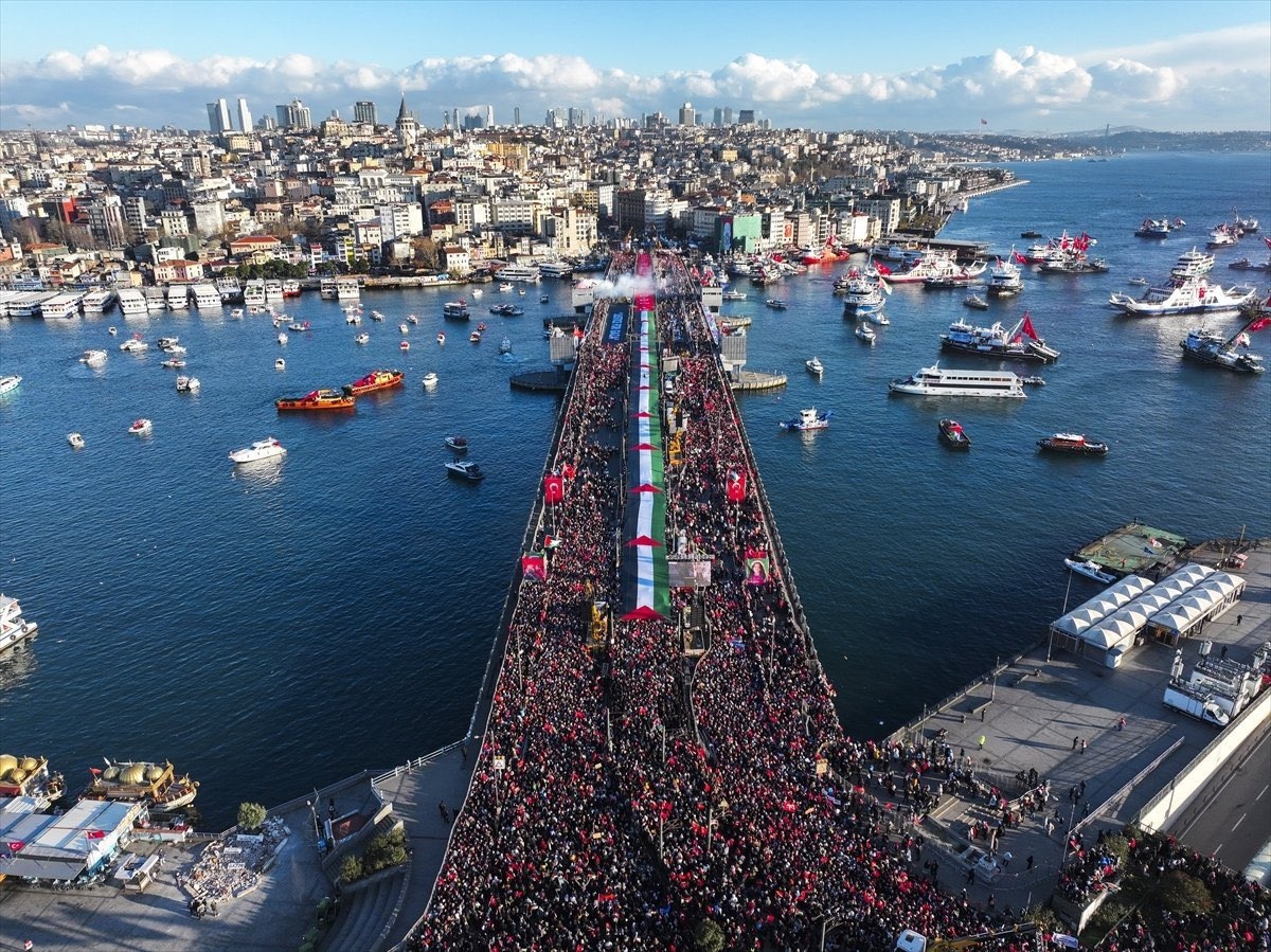 Yüz binler Filistin için tek yürek oldu