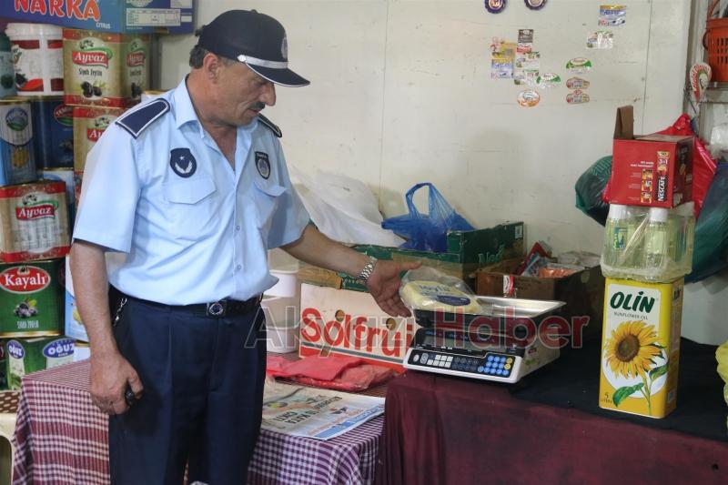 ZABITA MÜDÜRLÜĞÜNDEN RAMAZANDA PAZARYERİNDE SIKI DENETİM
