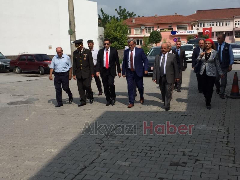 ZAFER BAYRAMI AKYAZIDA KUTLANDI