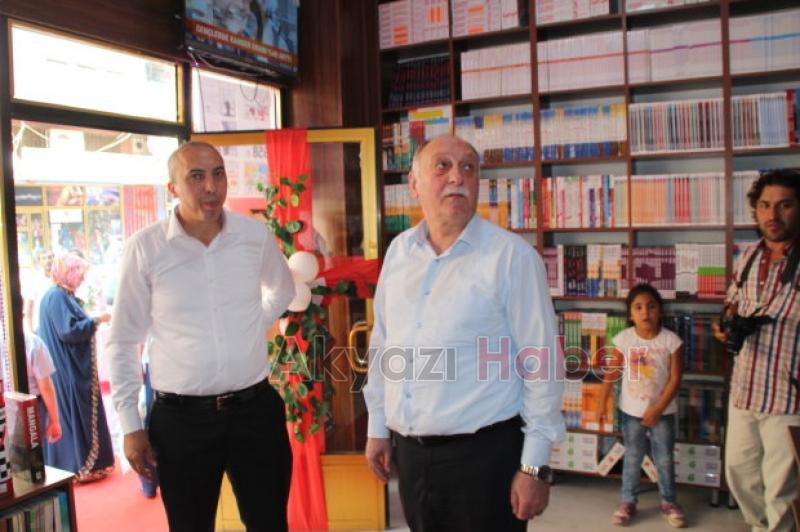 Zafer Kitabevi Dualarla Açıldı