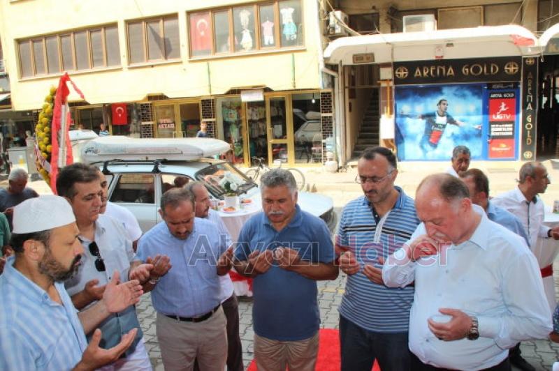 Zafer Kitabevi Dualarla Açıldı