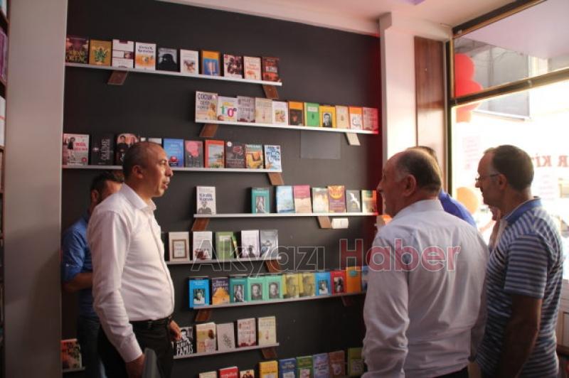 Zafer Kitabevi Dualarla Açıldı