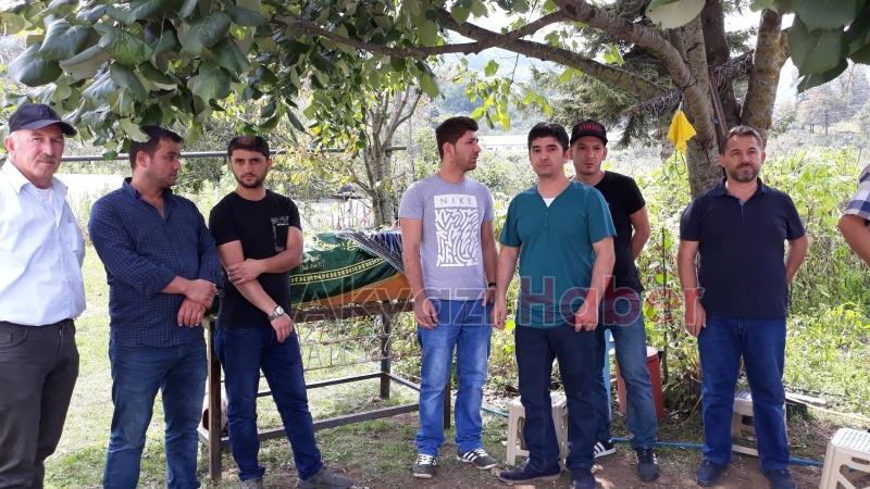 Zeyişan Bayrak Defnedildi