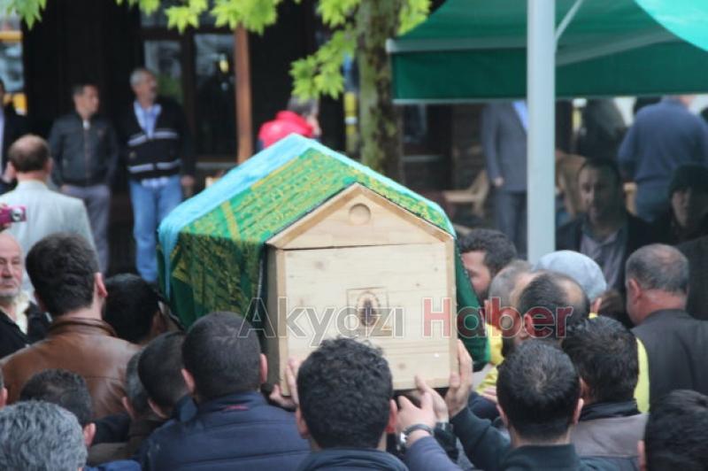 Zeynep Düzcan Son Yolculuğuna Uğurlandı