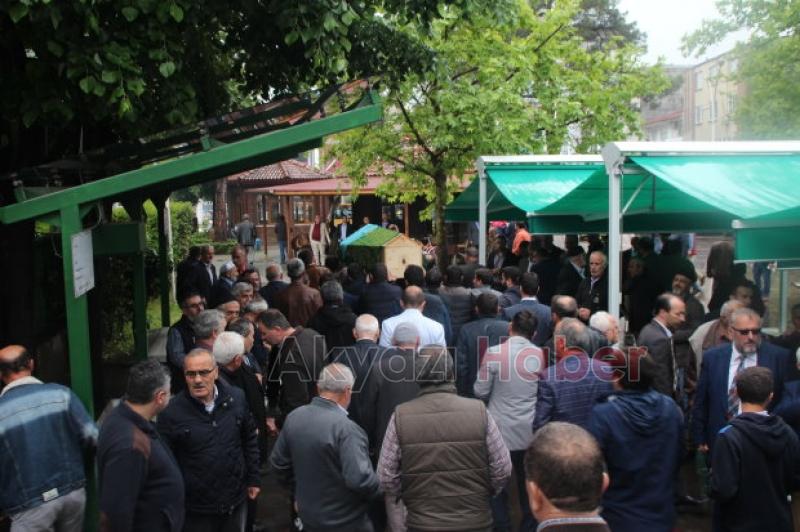 Zeynep Düzcan Son Yolculuğuna Uğurlandı