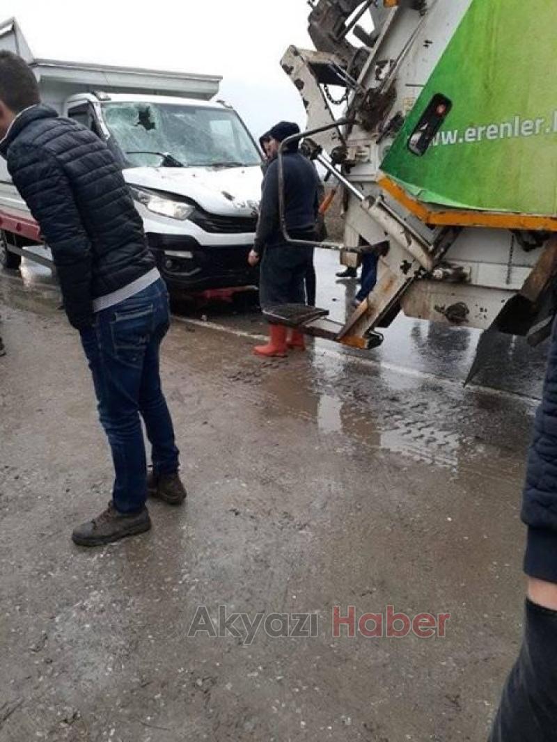 Zincirleme trafik kazasında temizlik işçisi hayatını kaybetti