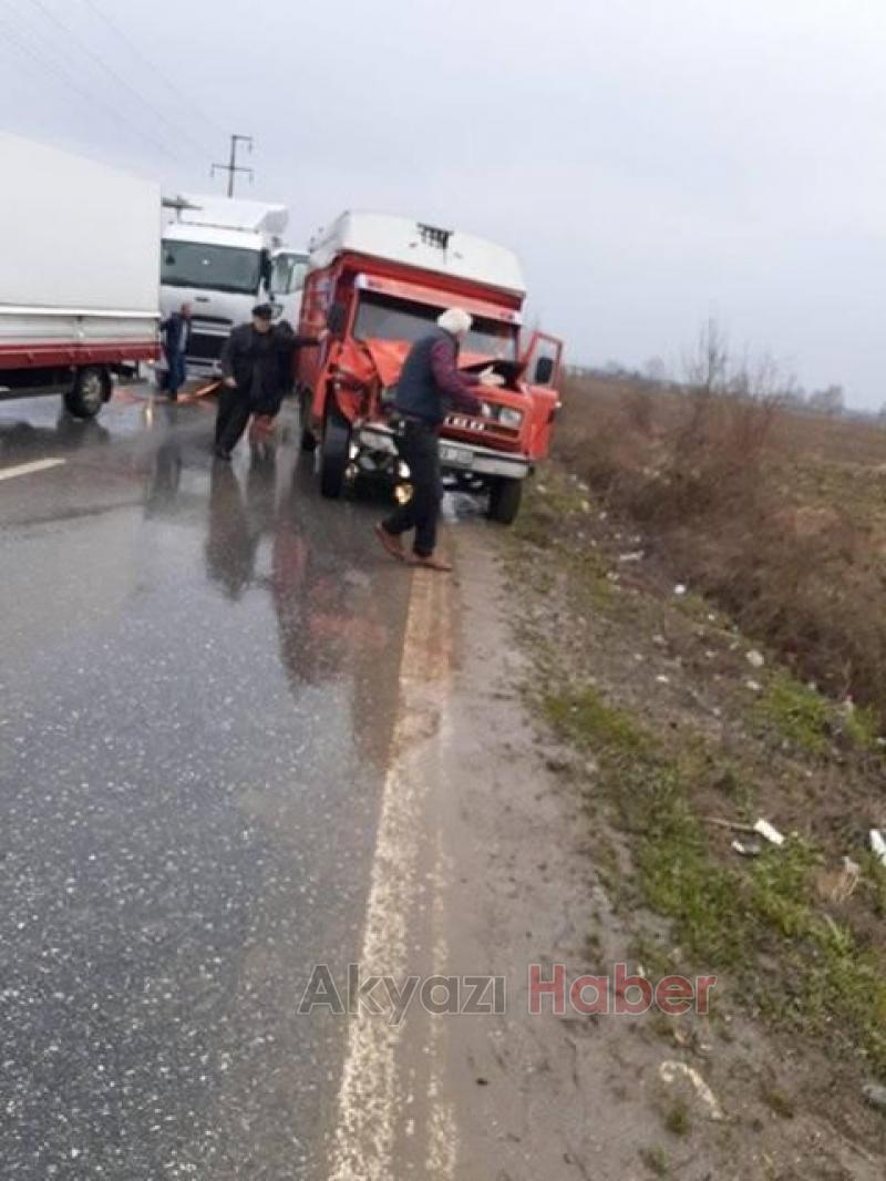 Zincirleme trafik kazasında temizlik işçisi hayatını kaybetti