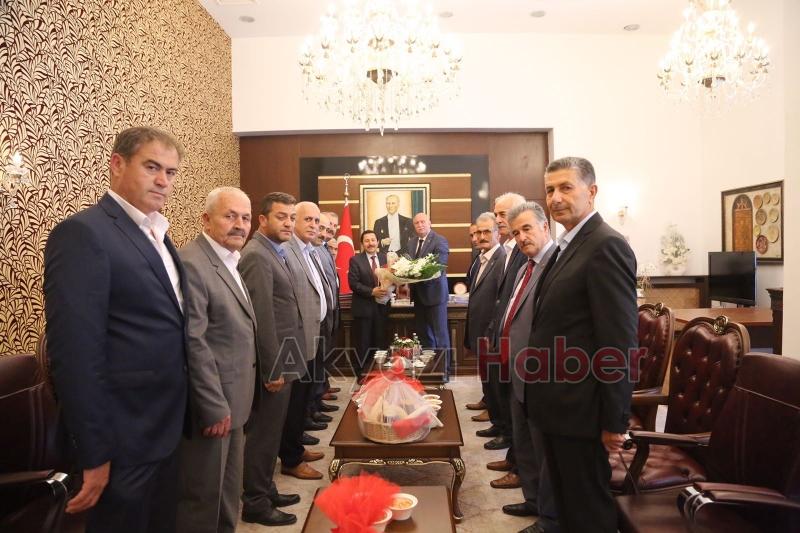 ZİRAAT ODASI BAŞKANLARINDAN SAKARYA VALİSİ İRFAN BALKANLIOĞLU’NA HAYIRLI OLSUN ZİYARETİ