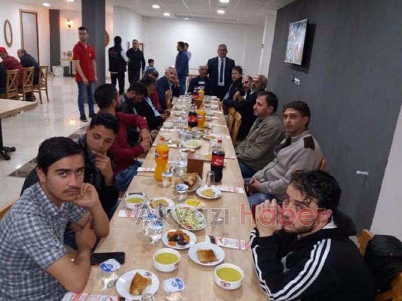 Zirve Yapı Misafirleriyle Geleneksel İftar Sofrasında Buluştu