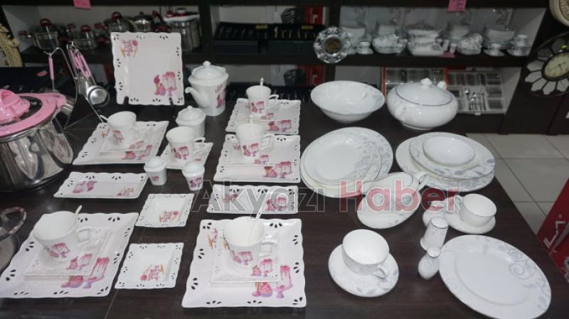 Zümrüt Züccaciyede Devam Ediyor