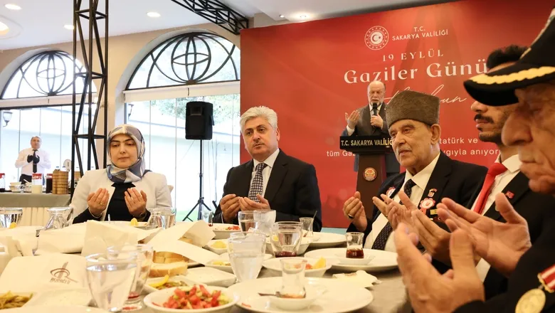Gaziler Günü dolayısıyla gaziler ve aileleri onuruna yemek