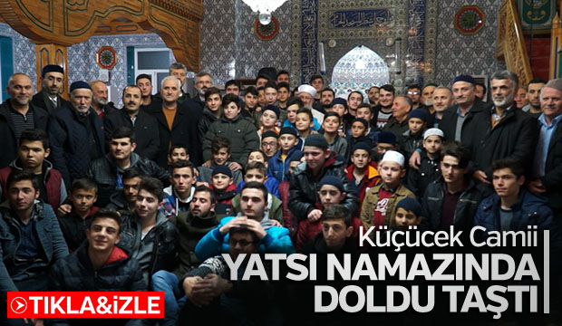 GENÇLER NAMAZ PROGRAMINDA BULUŞTU
