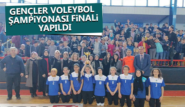 GENÇLER VOLEYBOL  ŞAMPiYONASI FiNALi  YAPILDI
