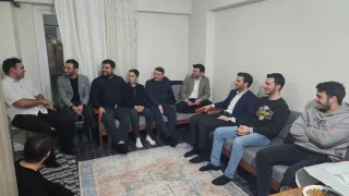 Gençlerle sahur yaptılar