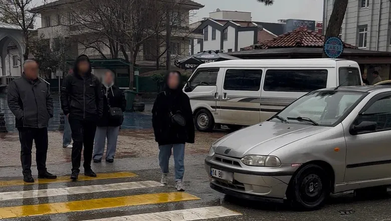 GSP camii önünde ufak çaplı  kaza