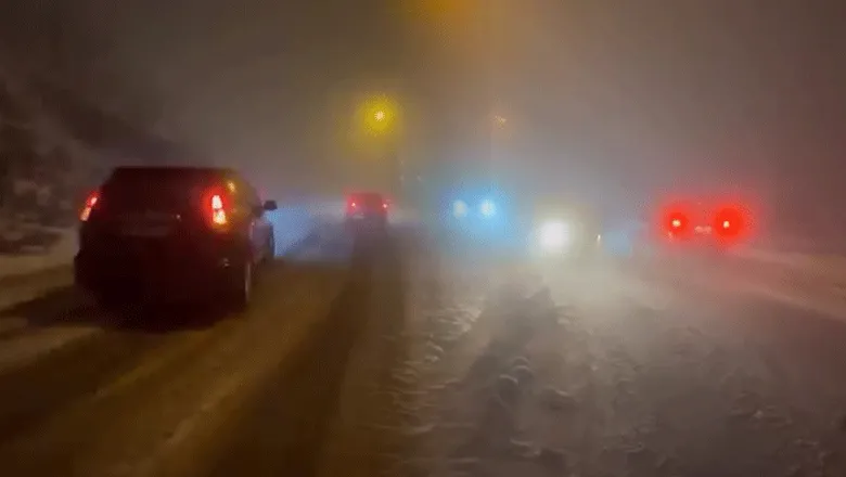 Güzlek’e kar keyfi için çıktılar, Yol heveslerini yarıda kesti