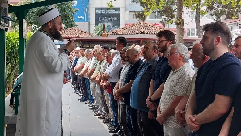 Hacı Ömer Sakzeki Defnedildi