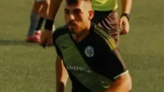 Havuza balıklama atlayıp ölen genç futbolcu toprağa verildi