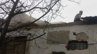 Hortum çatıyı uçurdu, tavuklar telef oldu