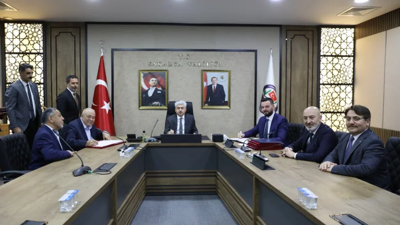 İş adamları Akyazı'da 24 derslikli okul yapacak