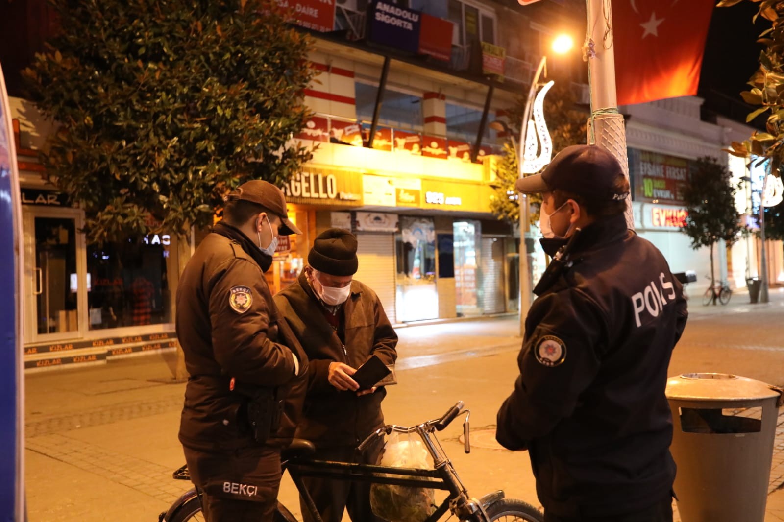 İşte Sakarya'da sokağa çıkma yasağını ihlal edenlerin sayısı