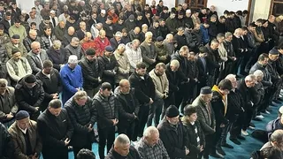 Kadir gecesinde vatandaşlar camilere akın etti