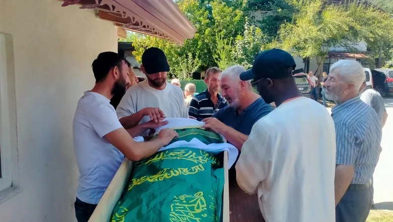 Kalbine yenik düşen 26 yaşındaki genç toprağa verildi