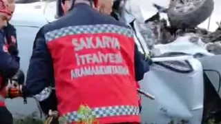 Feci kazada kalbi duran yaralı sağlık ekiplerince hayata döndürüldü