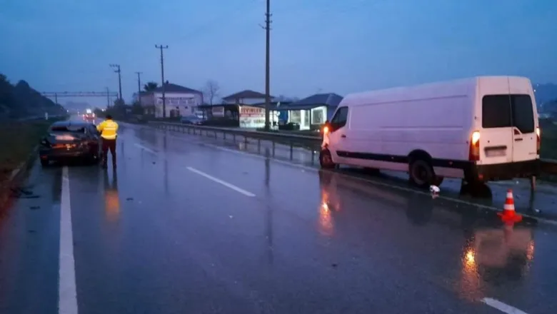 karasu yolunda kaza: 4 yaralı