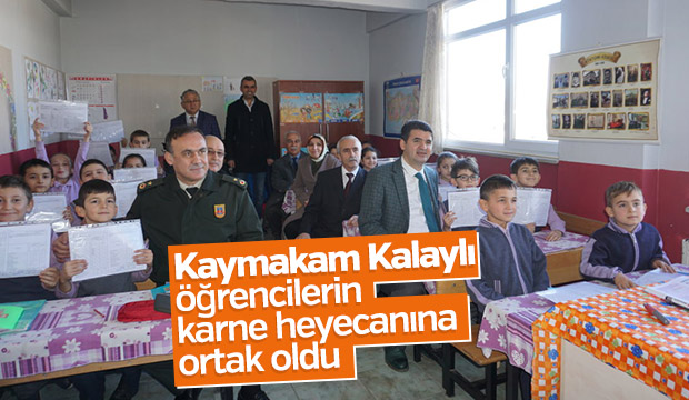 Kaymakam Kalaylı Öğrencilerin Karne Heyecanına Ortak Oldu