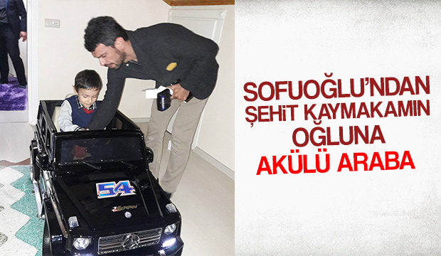 Kenan Sofuoğlundan Şehit Kaymakamın Oğluna Akülü Araba