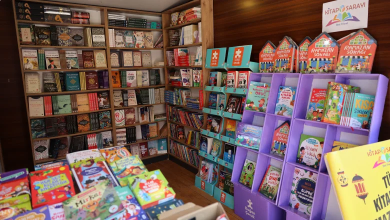 Kitap Sokağı buluşma noktası oldu
