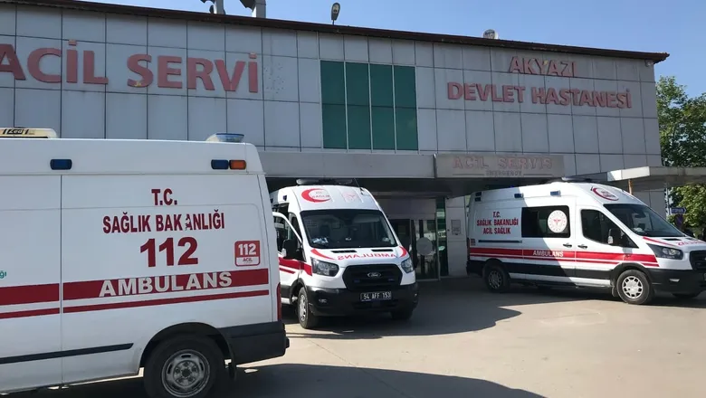 KMO Akyazı gişelerinde zincirleme kaza: 3 yaralı