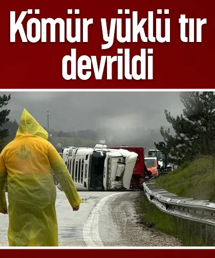 Kömür yüklü tır devrildi