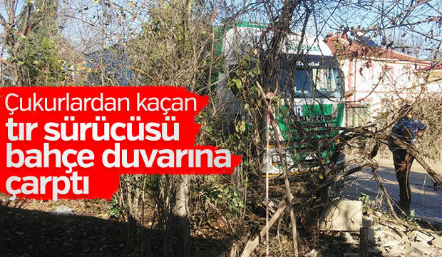 Kontrolden Çıkan Tır Bahçe Duvarına Girdi