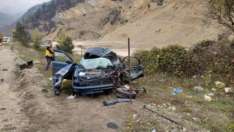 Korkunç kaza; Otomobil sürücüsü öldü