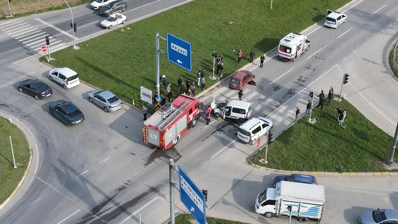 Küçücek Kavşağı’nda feci kaza 4 yaralı