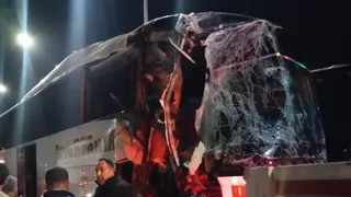 Kuzey Marmara Otoyolu'nda otobüs tıra çarptı: 10 yaralı